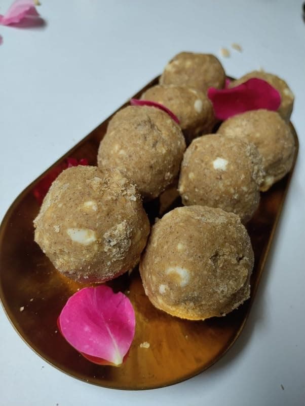 Rasoi Tales Mix Laddoo Box 500g | Multigrain Wheat, Ragi, Oats & Dry Fruit Laddoos | Healthy Homemade Sweets | Traditional Energy Bites Combo | Sampler Gift Box — image 3