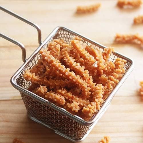 Zizer Kozhikoden Tomato Murukku | Tomato Chakli | Crunchy, Lightly Spiced Snack | Kerala Speciality Namkeen (250 g) — image 3