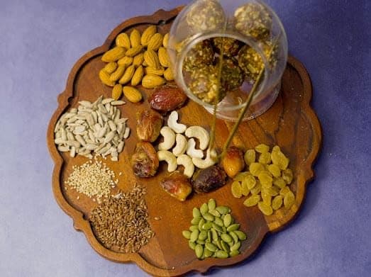 Rasoi Tales Mix Laddoo Box 500g | Multigrain Wheat, Ragi, Oats & Dry Fruit Laddoos | Healthy Homemade Sweets | Traditional Energy Bites Combo | Sampler Gift Box — image 2