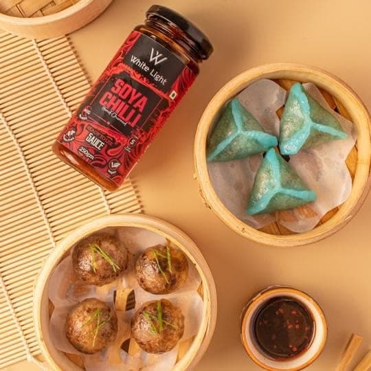 White Light Food Jain Hot Chilli Sauce and Jain Soya Chilli Sauce l Vegan and Natural Ingredients l Ready to Eat Healthy Food (Combo Pack of 2, 250gm Each) — image 5