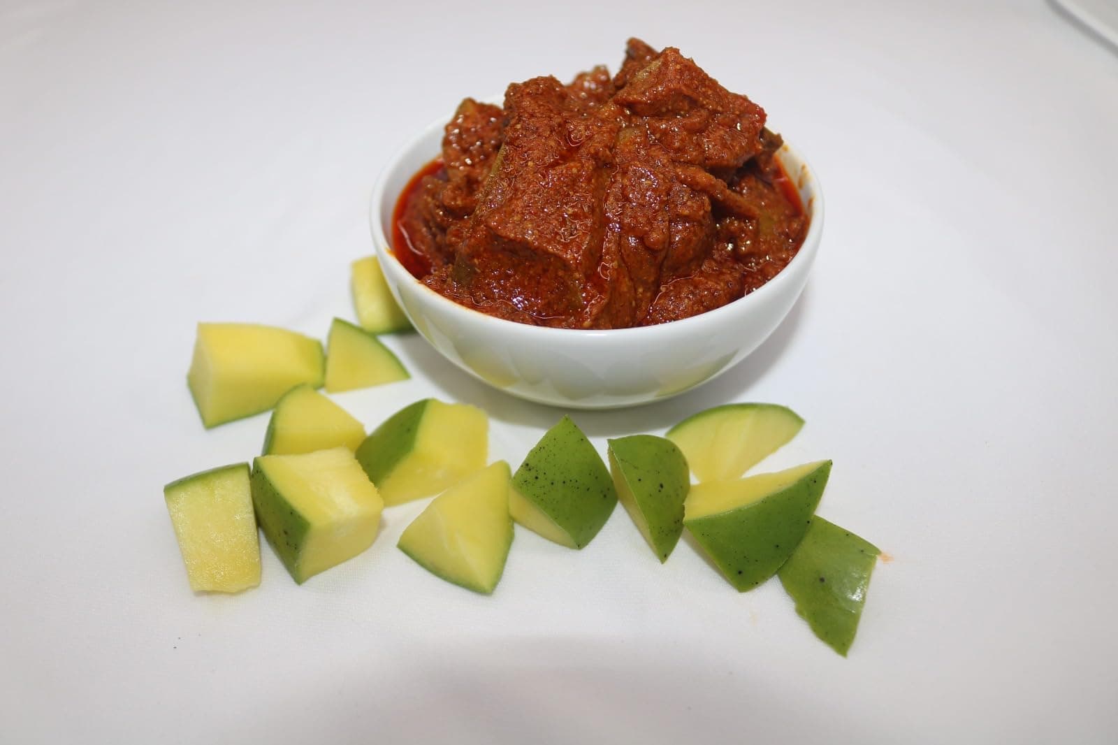Sitara Foods Jain Mango Avakaya Pickle Without Garlic Aam Ka Achaar Homemade and Handmade 250 Grams pack — image 2
