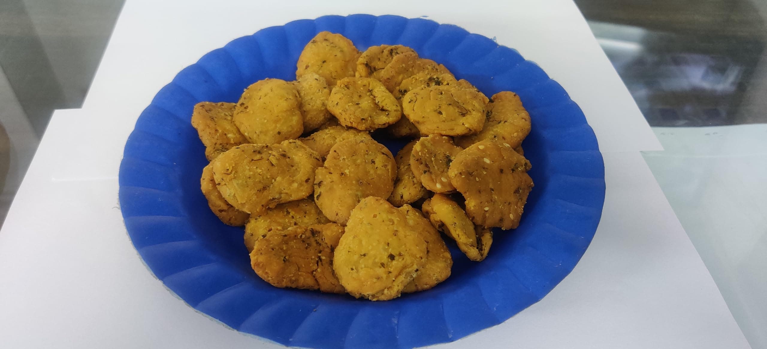 Jainam Food Methi Puri (250g) | Crispy Namkeen | Tea Time Snack | Famous Gujarati Ready to Eat — image 4