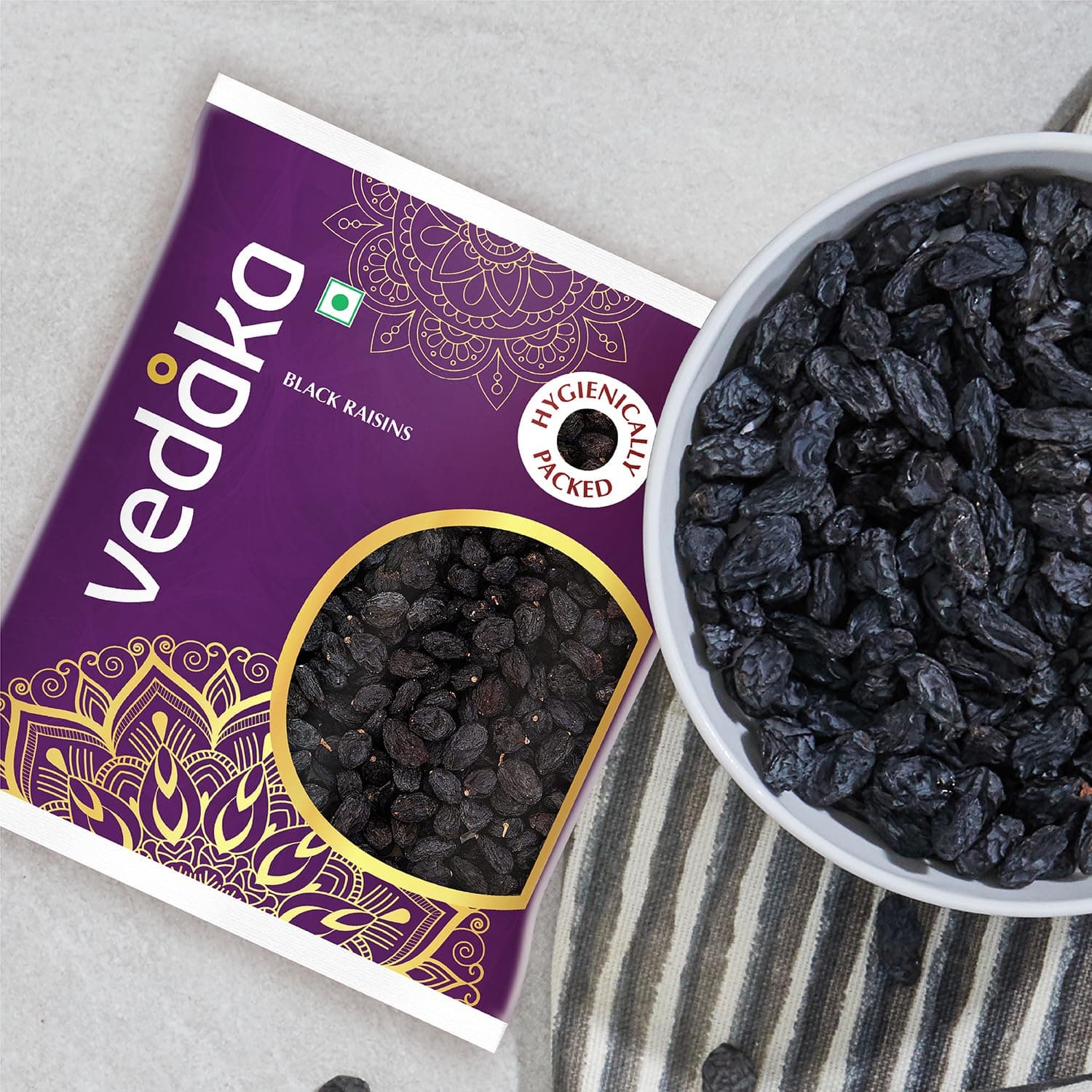 Amazon Brand - Vedaka Premium Afghani Seedless Black Raisins 100g | Kali Kishmish | Delecious & Healthy Snack — image 5