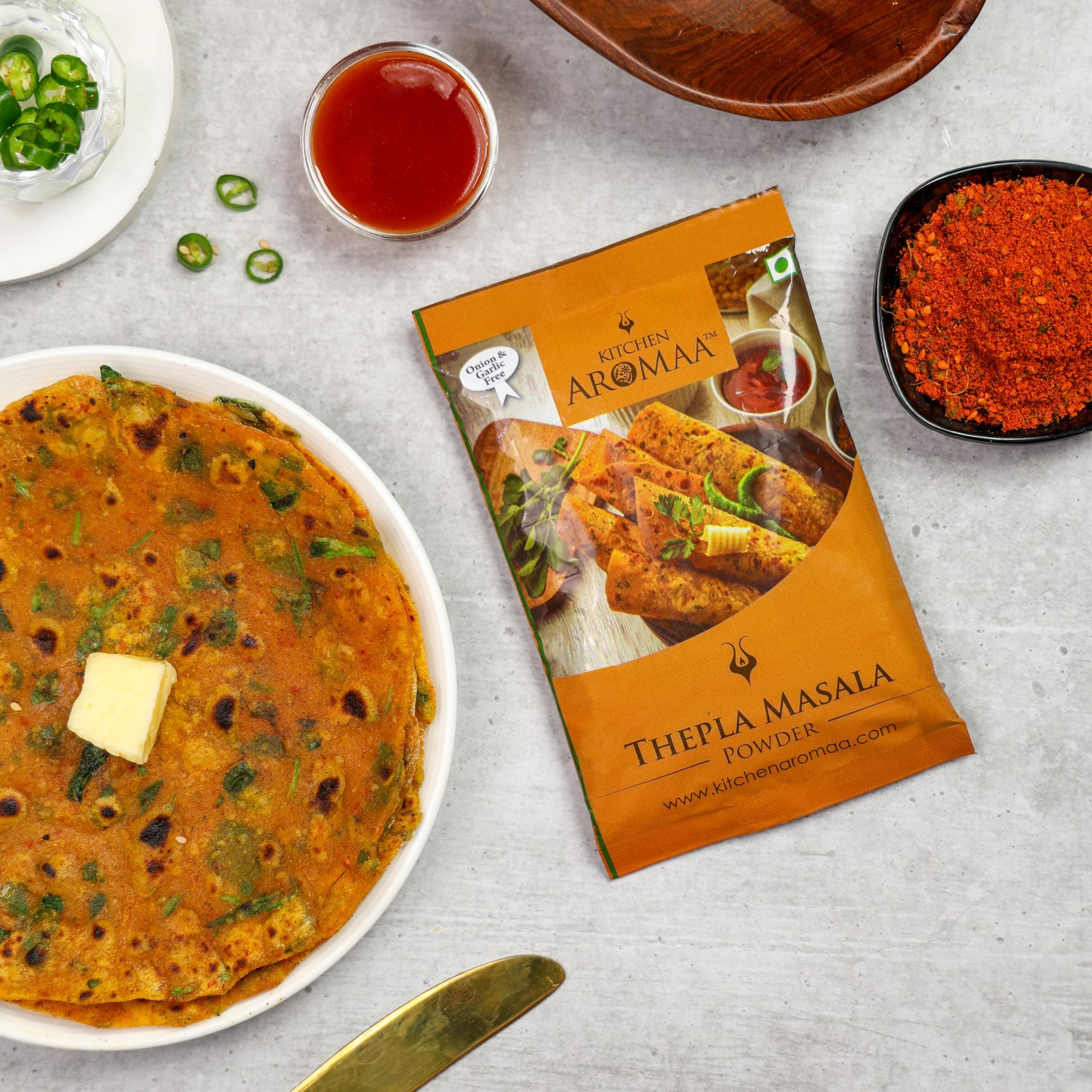 Kitchen Aromaa Thepla Masala Powder for Tasty Masala Thepla Gujarati Snacks, No Onion - No Garlic, Jain Special Masala, 100 gm (Pack of 1) — image 3
